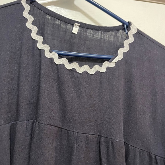 Boutique Blouse with detail - Picture 4 of 7